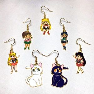 🍏50% OFF/3+...Set of 5 Sailor Moon Characters and 2 Cats Earrings